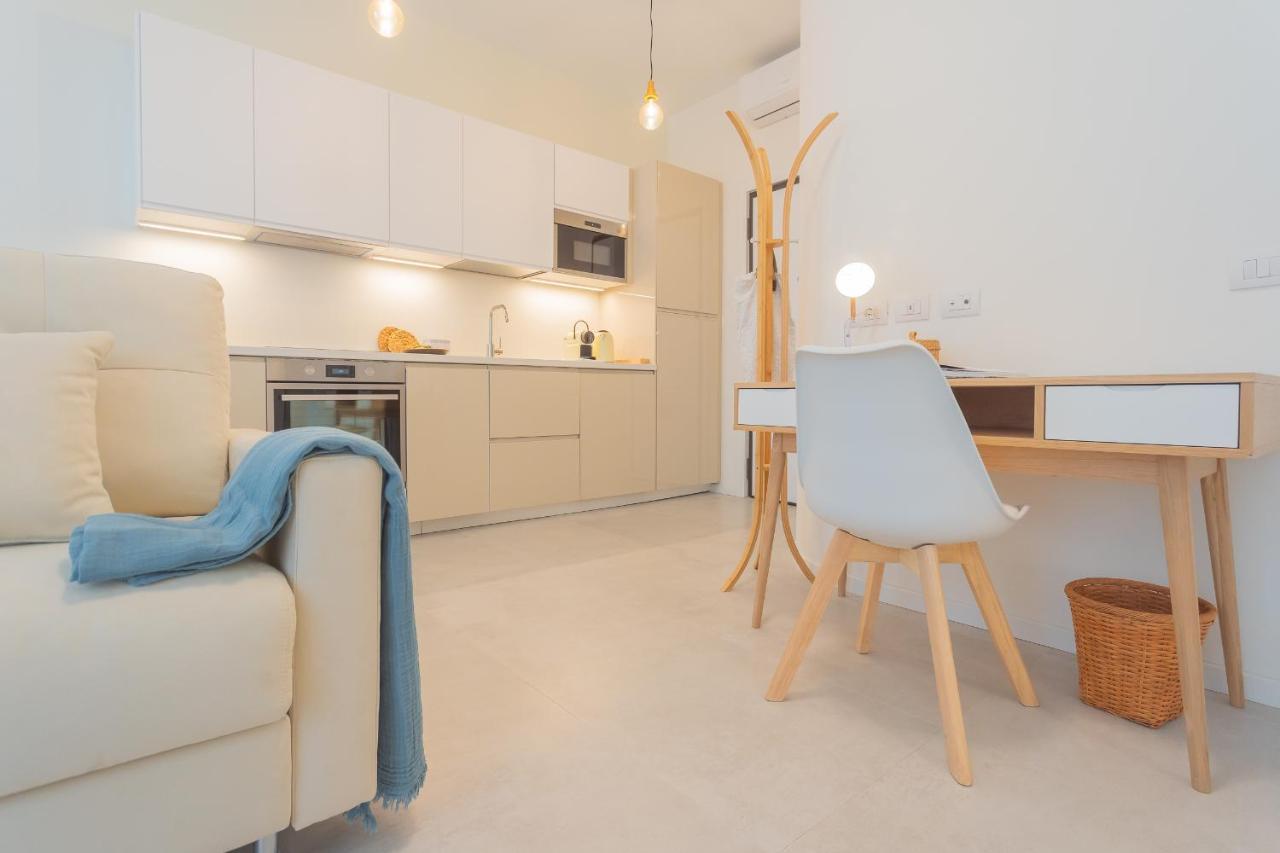 Enchanted Como Lake - City Apartment 2 By Rent All โกโม ภายนอก รูปภาพ